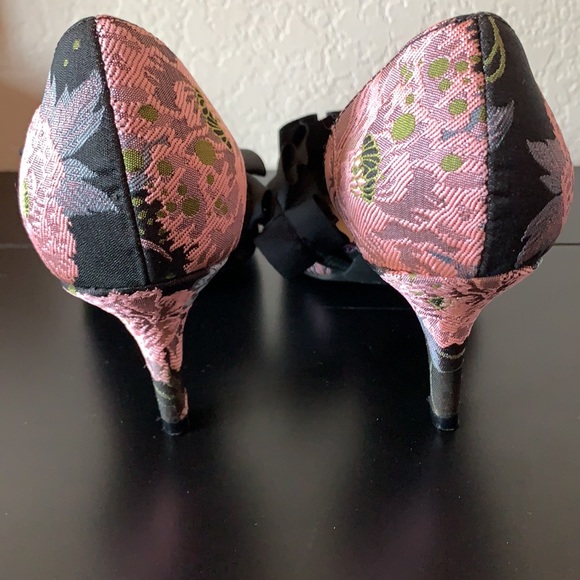 Kelly & Katie Floral Onirella pumps - Picture 5 of 6